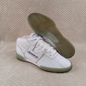 Men’s Size 8.5 Reebok North Carolina Classic Sneakers White Light Blue Accents